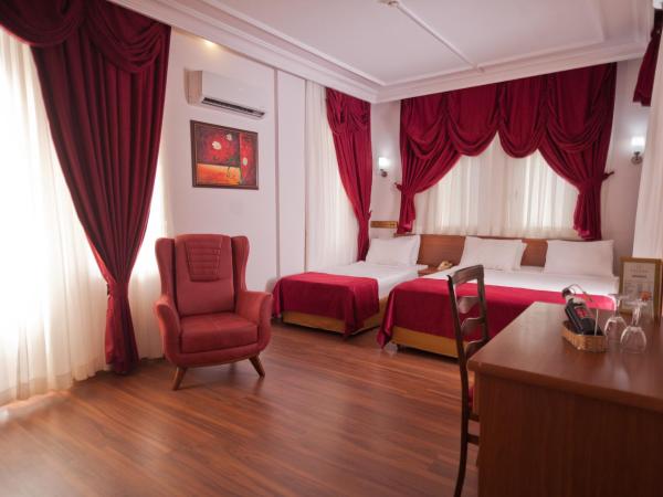 Triana Hotel : photo 2 de la chambre chambre triple Élite