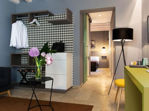 CinqueSuites Ortigia : photo 1 de la chambre suite de luxe avec salle de bains décloisonnée