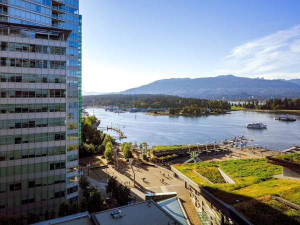 Fairmont Pacific Rim : photo 9 de la chambre suite lit king-size signature port - vue sur port