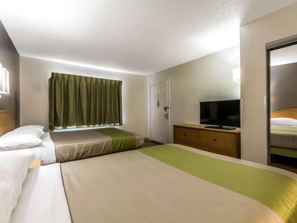 Studio 6-Dallas, TX - Northwest : photo 3 de la chambre chambre quadruple - non-fumeurs