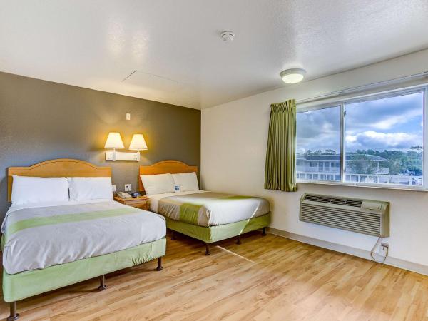 Studio 6-Kissimmee, FL - Orlando : photo 4 de la chambre chambre quadruple - fumeurs