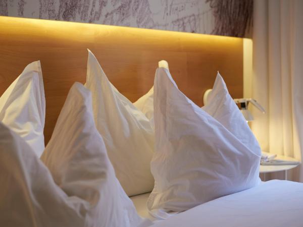 Hotel Párraga Siete : photo 6 de la chambre chambre double ou lits jumeaux