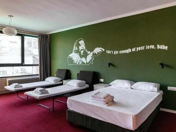 Stay Hybrid Hostel : photo 4 de la chambre chambre deluxe