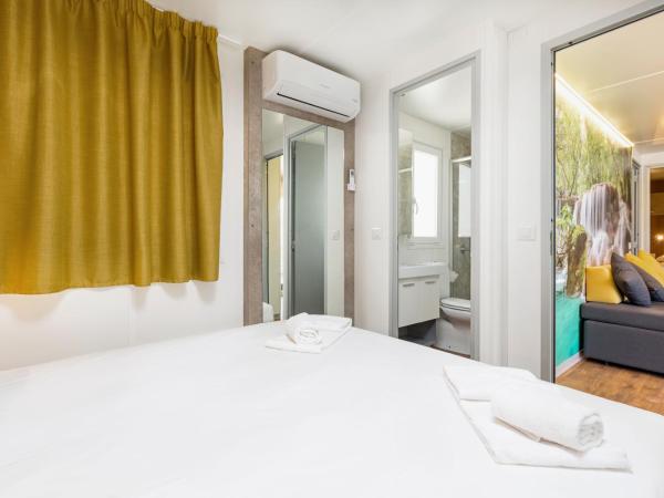 Maistra Camping Veštar Mobile homes : photo 10 de la chambre mobile home familial 3 chambres - oasis