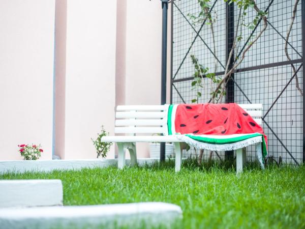 Kahlua Hotel Apartments : photo 4 de la chambre studio avec vue sur jardin