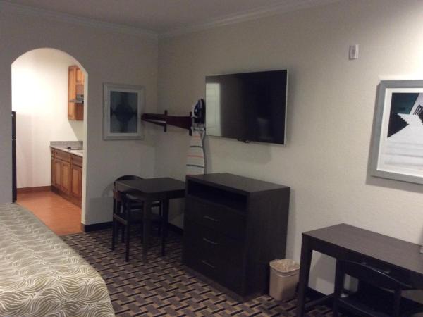 Regency Inn & Suites- NW Houston : photo 6 de la chambre studio standard