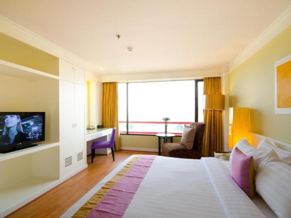 Tongtara Riverview Hotel : photo 3 de la chambre chambre exécutive avec vue sur la rivière