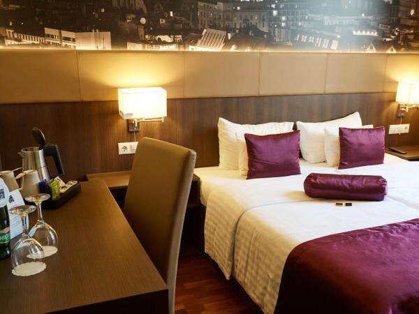 12 Revay Hotel : photo 4 de la chambre chambre double standard