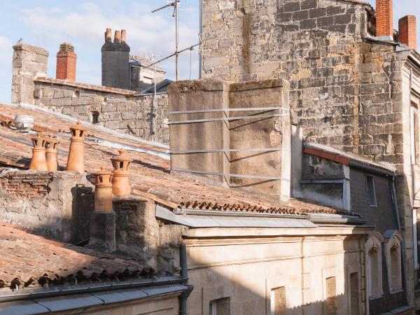 LOFT luxe hyper centre: terrasse/piscine/ salle de sport : photo 7 de la chambre appartement avec terrasse