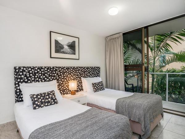 Bayview Beachfront Apartments, in town right on the beach : photo 7 de la chambre appartement supérieur 2 chambres