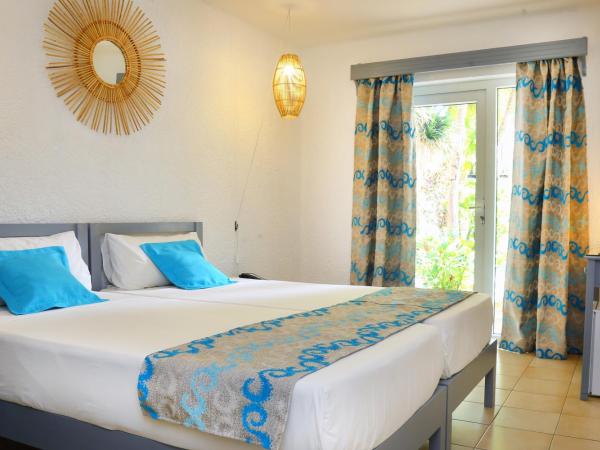 Cocotiers Hotel - Mauritius : photo 3 de la chambre chambre double standard - vue sur jardin