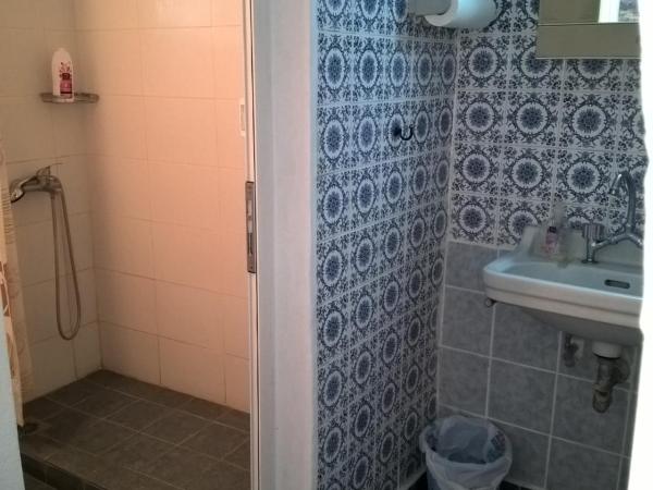 Stathis : photo 1 de la chambre chambre simple standard avec salle de bains commune