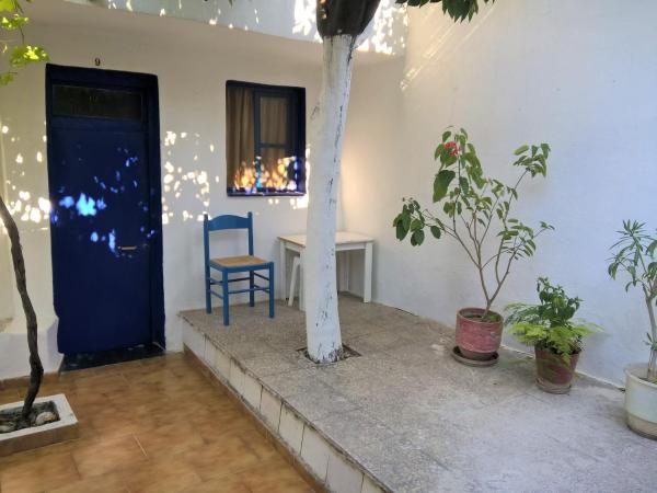 Stathis : photo 3 de la chambre chambre simple standard avec salle de bains commune