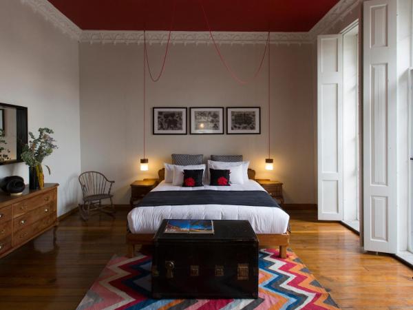 El Patio 77 B&B : photo 1 de la chambre suite avec salle de bains privative