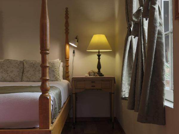 El Patio 77 B&B : photo 4 de la chambre suite junior avec salle de bains privative 