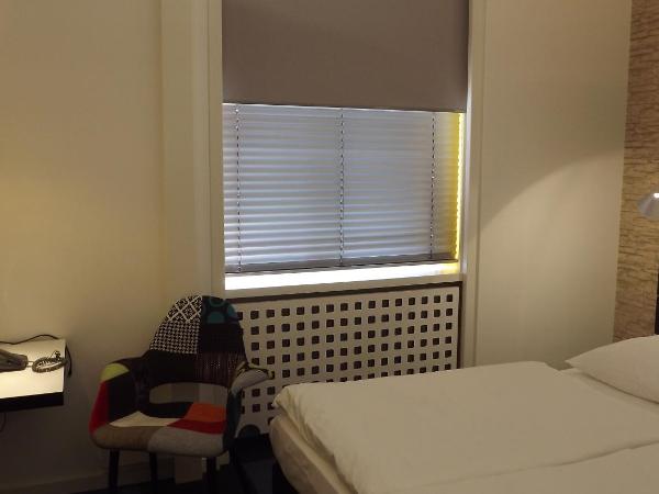 Hotel Cristall - Frankfurt City : photo 9 de la chambre chambre double ou lits jumeaux confort 