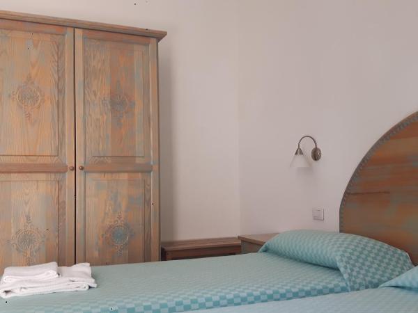 Alghero Vacanze Hotel : photo 4 de la chambre chambre double ou lits jumeaux