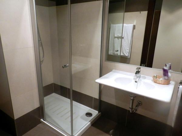 Hotel Río Hortega : photo 7 de la chambre chambre double ou lits jumeaux