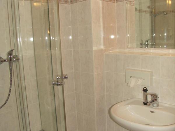 Hotel & Restaurant Klosterhof : photo 1 de la chambre chambre double