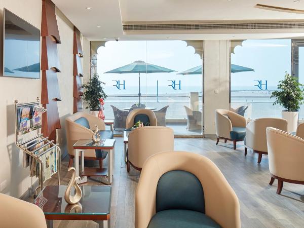 Roda Beach Resort : photo 7 de la chambre coral cave deluxe room