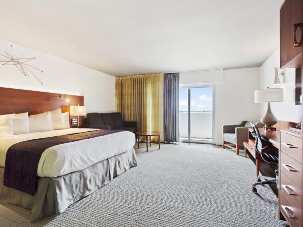 Alder Hotel Uptown New Orleans : photo 2 de la chambre chambre lit king-size avec balcon