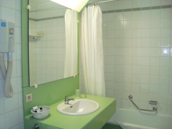Hotel Le Dome : photo 6 de la chambre chambre simple