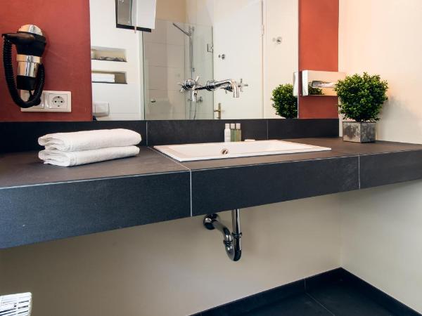 Living am Carlsplatz : photo 4 de la chambre chambre double