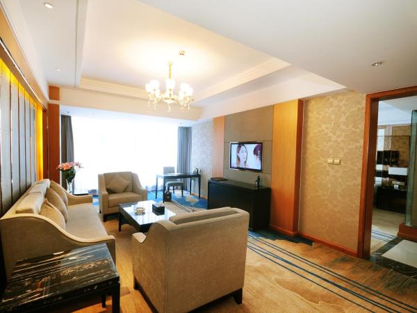 Airport Jianguo Hotel : photo 3 de la chambre suite affaires