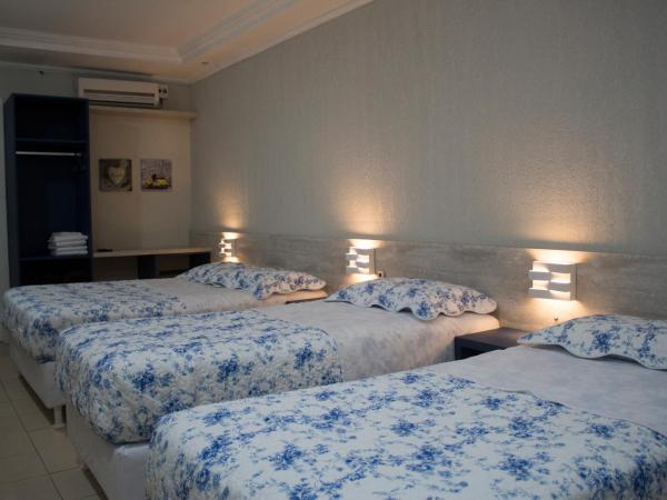 Hotel Dois Irmãos : photo 10 de la chambre chambre triple deluxe