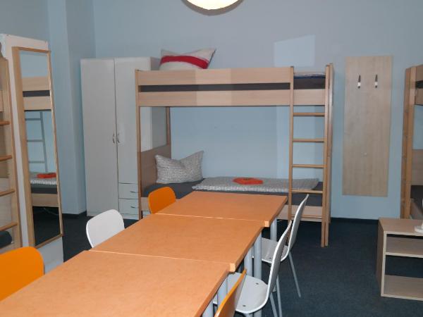 Hostel Inn-Berlin : photo 4 de la chambre lit superposé dans dortoir mixte