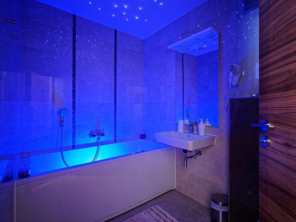 Penzion Janka : photo 3 de la chambre chambre double avec baignoire spa