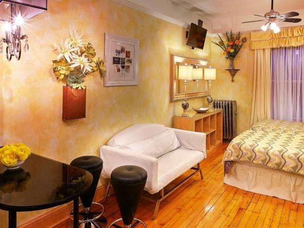The International Cozy Inn : photo 3 de la chambre chambre lit queen-size 
