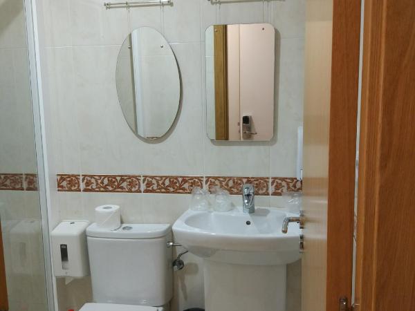 Toctoc Rooms : photo 8 de la chambre chambre standard avec 2 lits queen-size