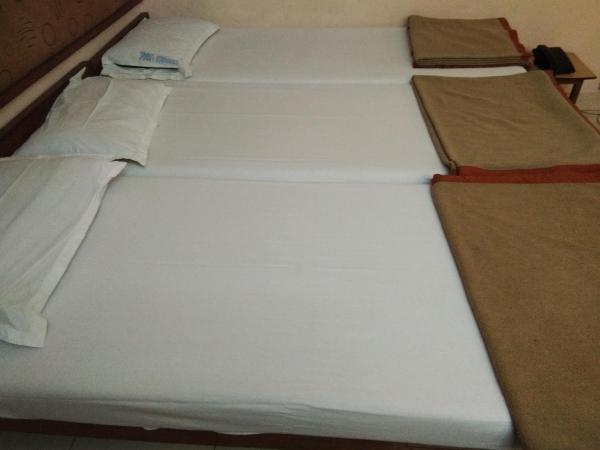 Srinivasa Lodge : photo 5 de la chambre chambre triple