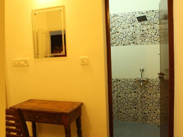 Janatha Homestay : photo 2 de la chambre petite chambre double