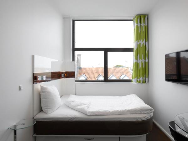 Wakeup - Aarhus : photo 9 de la chambre chambre double sky