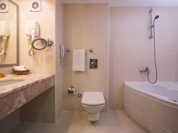 Lycus River Thermal Hotel : photo 1 de la chambre chambre triple