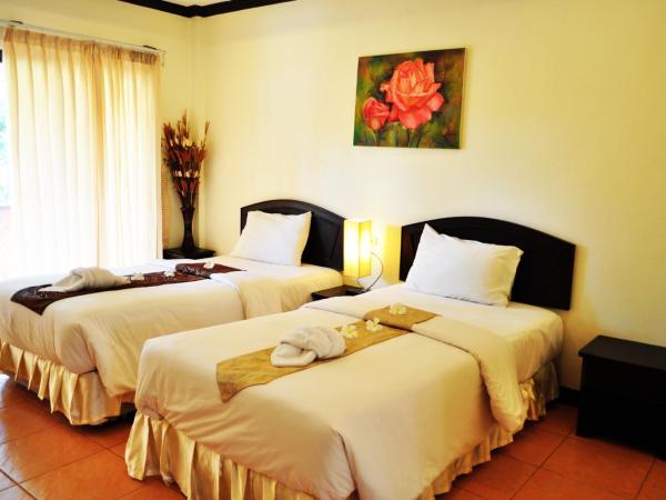 Lanta Seafront Resort : photo 3 de la chambre chambre lits jumeaux supérieure
