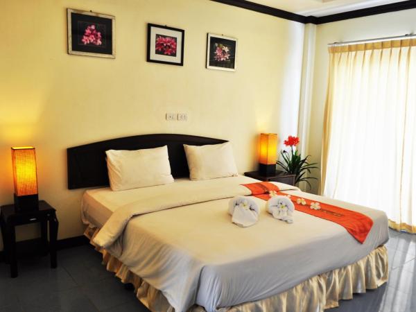 Lanta Seafront Resort : photo 1 de la chambre chambre double supérieure