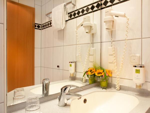 Hotel Plaza : photo 6 de la chambre chambre simple
