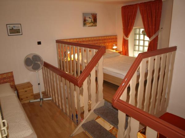 Hotel Liechtenstein Apartments II : photo 2 de la chambre studio - vue sur cour intérieure