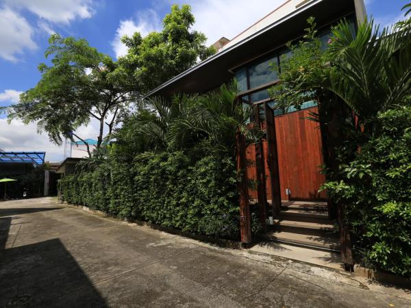 The White Elephant Home : photo 5 de la chambre villa - vue sur jardin