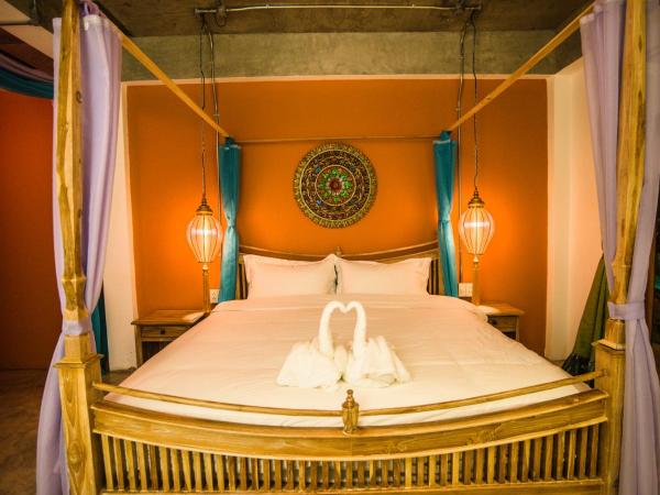 Garden Yard Inn Chiangmai : photo 6 de la chambre chambre lit king-size