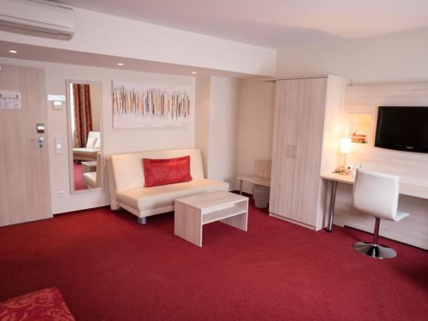 Hotel Rödelheimer Hof - Am Wasserturm : photo 6 de la chambre chambre familiale (4 adultes) 