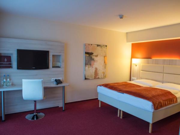 Hotel Rödelheimer Hof - Am Wasserturm : photo 1 de la chambre chambre familiale (4 adultes) 