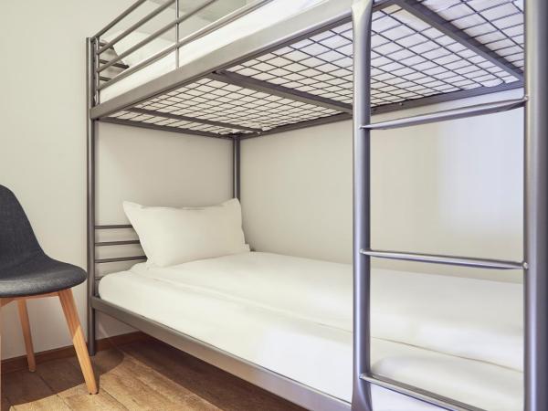 Hôtel Maison Montgrand - Vieux Port : photo 2 de la chambre chambre familiale (4 adultes)