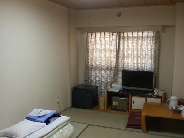 Hotel Hashimoto : photo 6 de la chambre chambre lits jumeaux de style japonais avec salle de bains commune