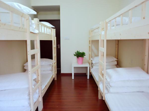 Lan House Youth Apartment : photo 1 de la chambre lit superposé dans dortoir pour femmes 