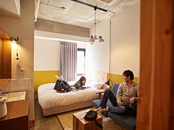 Wise Owl Hostels Shibuya : photo 4 de la chambre chambre double avec salle de bains commune