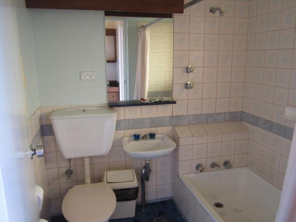 Canberra Lyneham Motor Inn : photo 4 de la chambre chambre double ou lits jumeaux standard